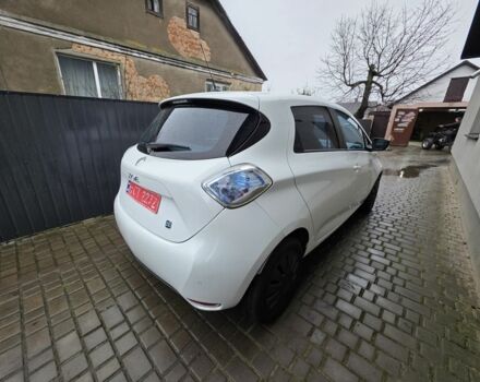 Білий Рено Зое, об'ємом двигуна 0 л та пробігом 140 тис. км за 5850 $, фото 3 на Automoto.ua