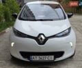 Белый Рено Зое, объемом двигателя 0 л и пробегом 74 тыс. км за 6200 $, фото 1 на Automoto.ua