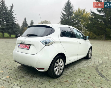 Белый Рено Зое, объемом двигателя 0 л и пробегом 103 тыс. км за 6799 $, фото 18 на Automoto.ua
