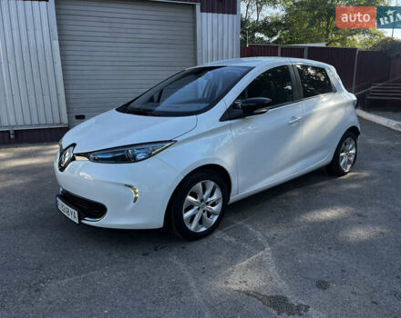Белый Рено Зое, объемом двигателя 0 л и пробегом 123 тыс. км за 6850 $, фото 12 на Automoto.ua