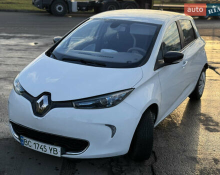 Білий Рено Зое, об'ємом двигуна 0 л та пробігом 77 тис. км за 5750 $, фото 7 на Automoto.ua