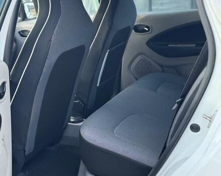 Белый Рено Зое, объемом двигателя 0 л и пробегом 167 тыс. км за 6599 $, фото 22 на Automoto.ua