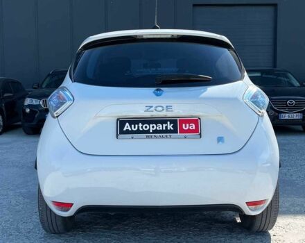 Белый Рено Зое, объемом двигателя 0 л и пробегом 56 тыс. км за 6440 $, фото 7 на Automoto.ua