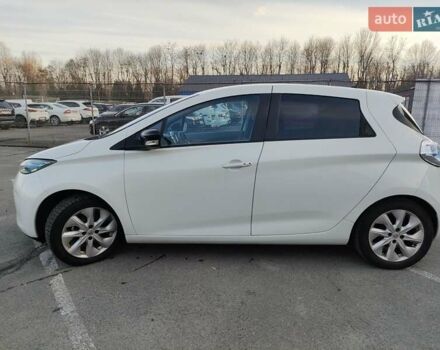 Белый Рено Зое, объемом двигателя 0 л и пробегом 79 тыс. км за 6300 $, фото 6 на Automoto.ua