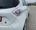 Белый Рено Зое, объемом двигателя 0 л и пробегом 98 тыс. км за 7000 $, фото 15 на Automoto.ua