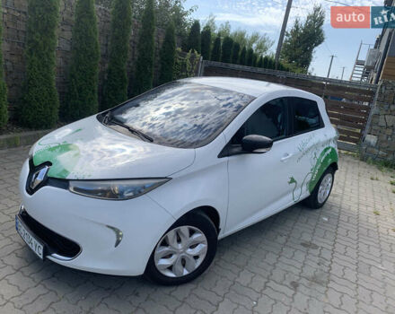Рено Зое 2014 в Стрые на Automoto.ua Белый Рено Зое, объемом двигателя 0 л и пробегом 235 тыс. км за 7500 $, фото 2 на Automoto.ua