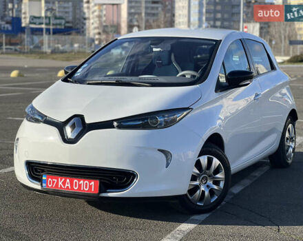 Білий Рено Зое, об'ємом двигуна 0 л та пробігом 115 тис. км за 6550 $, фото 6 на Automoto.ua