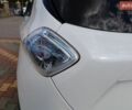 Белый Рено Зое, объемом двигателя 0 л и пробегом 101 тыс. км за 6950 $, фото 24 на Automoto.ua