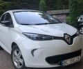 Белый Рено Зое, объемом двигателя 0 л и пробегом 96 тыс. км за 5800 $, фото 1 на Automoto.ua