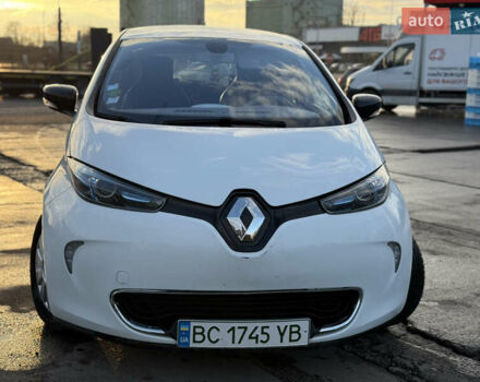 Білий Рено Зое, об'ємом двигуна 0 л та пробігом 77 тис. км за 5750 $, фото 5 на Automoto.ua