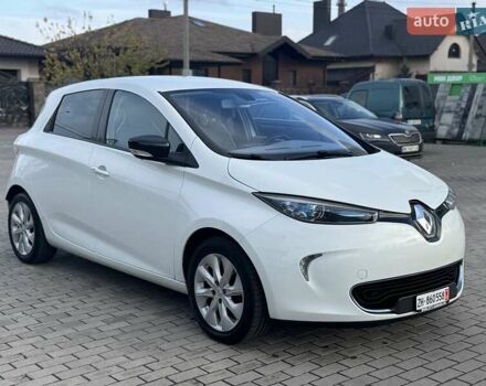 Белый Рено Зое, объемом двигателя 0 л и пробегом 167 тыс. км за 6599 $, фото 11 на Automoto.ua