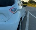 Белый Рено Зое, объемом двигателя 0 л и пробегом 145 тыс. км за 7350 $, фото 10 на Automoto.ua