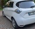 Белый Рено Зое, объемом двигателя 0 л и пробегом 96 тыс. км за 5800 $, фото 6 на Automoto.ua