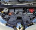 Белый Рено Зое, объемом двигателя 0 л и пробегом 89 тыс. км за 6500 $, фото 1 на Automoto.ua