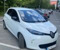 Белый Рено Зое, объемом двигателя 0 л и пробегом 125 тыс. км за 6700 $, фото 1 на Automoto.ua