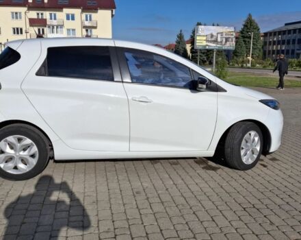 Белый Рено Зое, объемом двигателя 0 л и пробегом 90 тыс. км за 6990 $, фото 5 на Automoto.ua