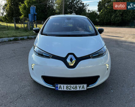 Белый Рено Зое, объемом двигателя 0 л и пробегом 123 тыс. км за 6950 $, фото 2 на Automoto.ua