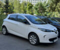 Белый Рено Зое, объемом двигателя 0 л и пробегом 140 тыс. км за 7700 $, фото 5 на Automoto.ua
