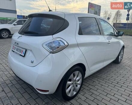Белый Рено Зое, объемом двигателя 0 л и пробегом 167 тыс. км за 6599 $, фото 9 на Automoto.ua