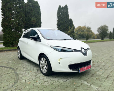 Белый Рено Зое, объемом двигателя 0 л и пробегом 103 тыс. км за 6799 $, фото 6 на Automoto.ua
