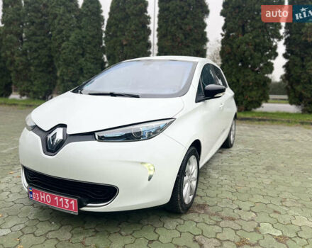 Белый Рено Зое, объемом двигателя 0 л и пробегом 103 тыс. км за 6799 $, фото 12 на Automoto.ua