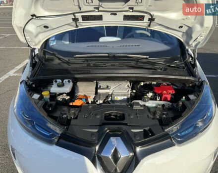 Білий Рено Зое, об'ємом двигуна 0 л та пробігом 115 тис. км за 6550 $, фото 44 на Automoto.ua