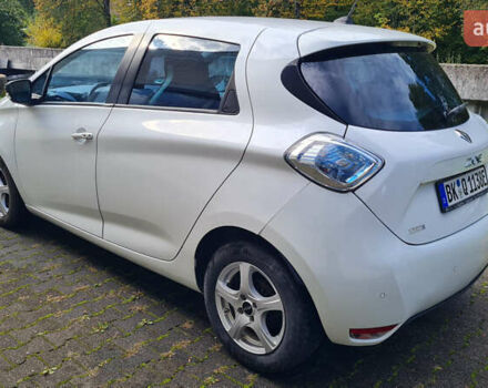 Білий Рено Зое, об'ємом двигуна 0 л та пробігом 53 тис. км за 7878 $, фото 19 на Automoto.ua