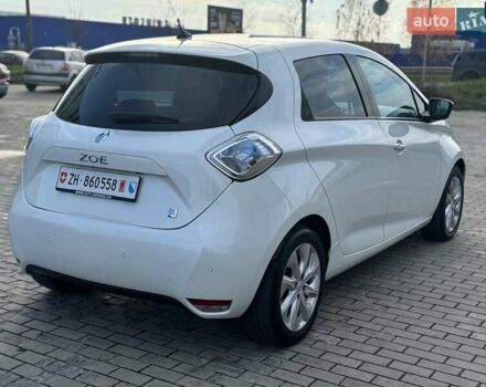 Белый Рено Зое, объемом двигателя 0 л и пробегом 167 тыс. км за 6599 $, фото 15 на Automoto.ua