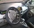 Белый Рено Зое, объемом двигателя 0 л и пробегом 96 тыс. км за 5800 $, фото 3 на Automoto.ua