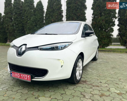 Белый Рено Зое, объемом двигателя 0 л и пробегом 103 тыс. км за 6799 $, фото 11 на Automoto.ua
