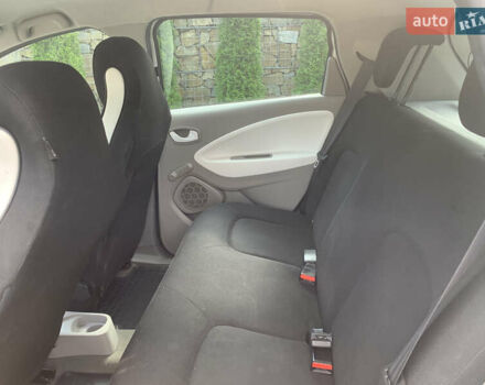 Рено Зое 2014 в Стрые на Automoto.ua Белый Рено Зое, объемом двигателя 0 л и пробегом 235 тыс. км за 7500 $, фото 20 на Automoto.ua