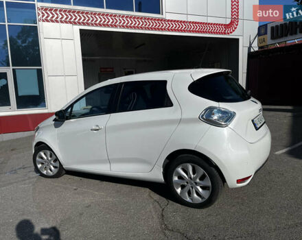 Белый Рено Зое, объемом двигателя 0 л и пробегом 123 тыс. км за 6850 $, фото 7 на Automoto.ua