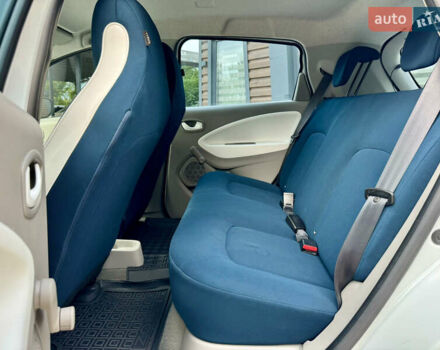 Білий Рено Зое, об'ємом двигуна 0 л та пробігом 110 тис. км за 6200 $, фото 30 на Automoto.ua