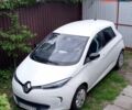 Белый Рено Зое, объемом двигателя 0 л и пробегом 121 тыс. км за 4999 $, фото 1 на Automoto.ua