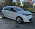 Белый Рено Зое, объемом двигателя 0 л и пробегом 123 тыс. км за 6850 $, фото 13 на Automoto.ua
