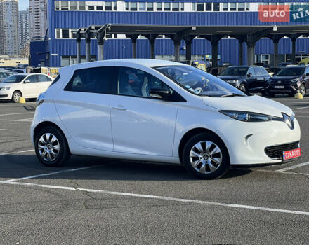 Білий Рено Зое, об'ємом двигуна 0 л та пробігом 115 тис. км за 6550 $, фото 28 на Automoto.ua