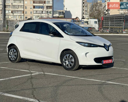 Білий Рено Зое, об'ємом двигуна 0 л та пробігом 115 тис. км за 6550 $, фото 18 на Automoto.ua