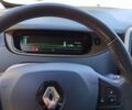 Белый Рено Зое, объемом двигателя 0 л и пробегом 89 тыс. км за 6500 $, фото 3 на Automoto.ua