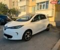 Белый Рено Зое, объемом двигателя 0 л и пробегом 130 тыс. км за 5999 $, фото 1 на Automoto.ua