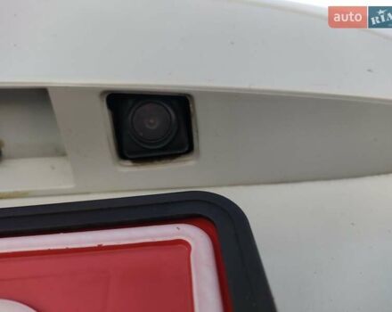 Белый Рено Зое, объемом двигателя 0 л и пробегом 79 тыс. км за 6300 $, фото 23 на Automoto.ua