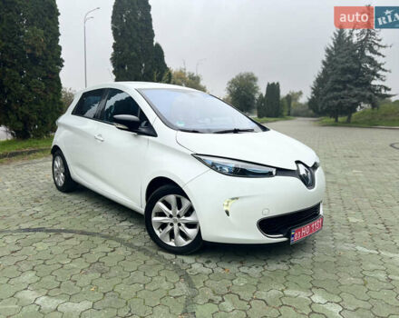 Белый Рено Зое, объемом двигателя 0 л и пробегом 103 тыс. км за 6799 $, фото 3 на Automoto.ua