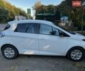 Белый Рено Зое, объемом двигателя 0 л и пробегом 55 тыс. км за 8200 $, фото 11 на Automoto.ua