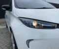 Белый Рено Зое, объемом двигателя 0 л и пробегом 98 тыс. км за 7000 $, фото 10 на Automoto.ua