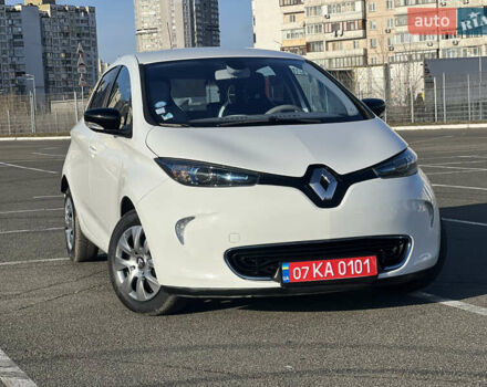 Білий Рено Зое, об'ємом двигуна 0 л та пробігом 115 тис. км за 6550 $, фото 24 на Automoto.ua