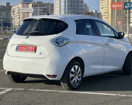 Білий Рено Зое, об'ємом двигуна 0 л та пробігом 115 тис. км за 6550 $, фото 9 на Automoto.ua