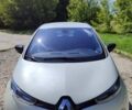 Белый Рено Зое, объемом двигателя 0 л и пробегом 89 тыс. км за 6500 $, фото 1 на Automoto.ua