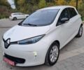 Белый Рено Зое, объемом двигателя 0 л и пробегом 112 тыс. км за 7500 $, фото 4 на Automoto.ua
