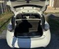 Белый Рено Зое, объемом двигателя 0 л и пробегом 166 тыс. км за 5800 $, фото 10 на Automoto.ua