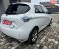 Белый Рено Зое, объемом двигателя 0 л и пробегом 122 тыс. км за 6650 $, фото 9 на Automoto.ua