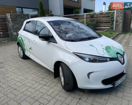 Рено Зое 2014 в Стрые на Automoto.ua Белый Рено Зое, объемом двигателя 0 л и пробегом 235 тыс. км за 7500 $, фото 5 на Automoto.ua